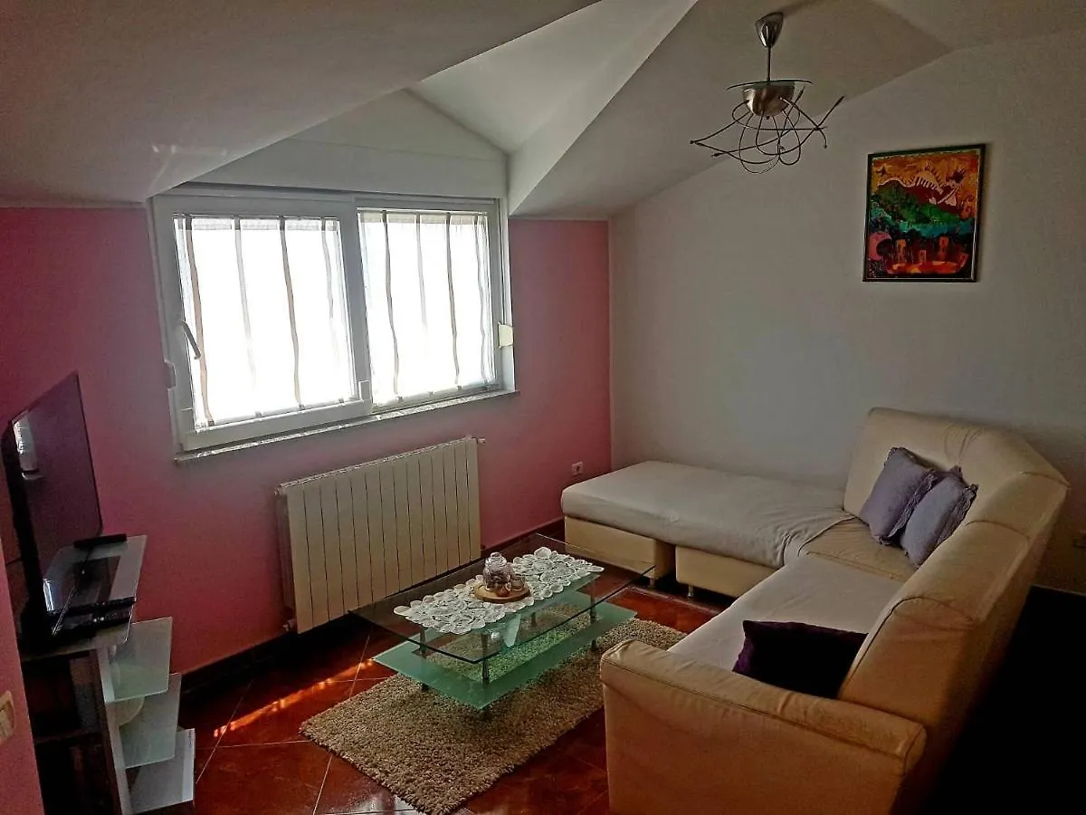 Kira Apartment Pula