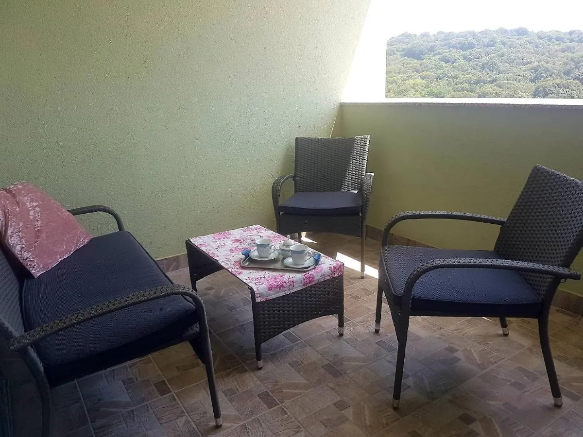 Kira Apartment Pula 0*,  Croatia